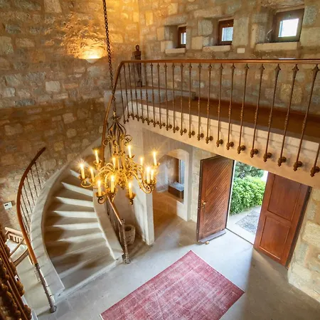 Ultra Luxury Hill Mansion, Yalikavak 빌라